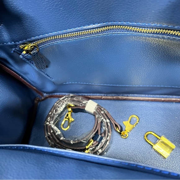Genuine Blue Leather embossed in Lizard Print 30cm with gold hardware. - Picture 5 of 10